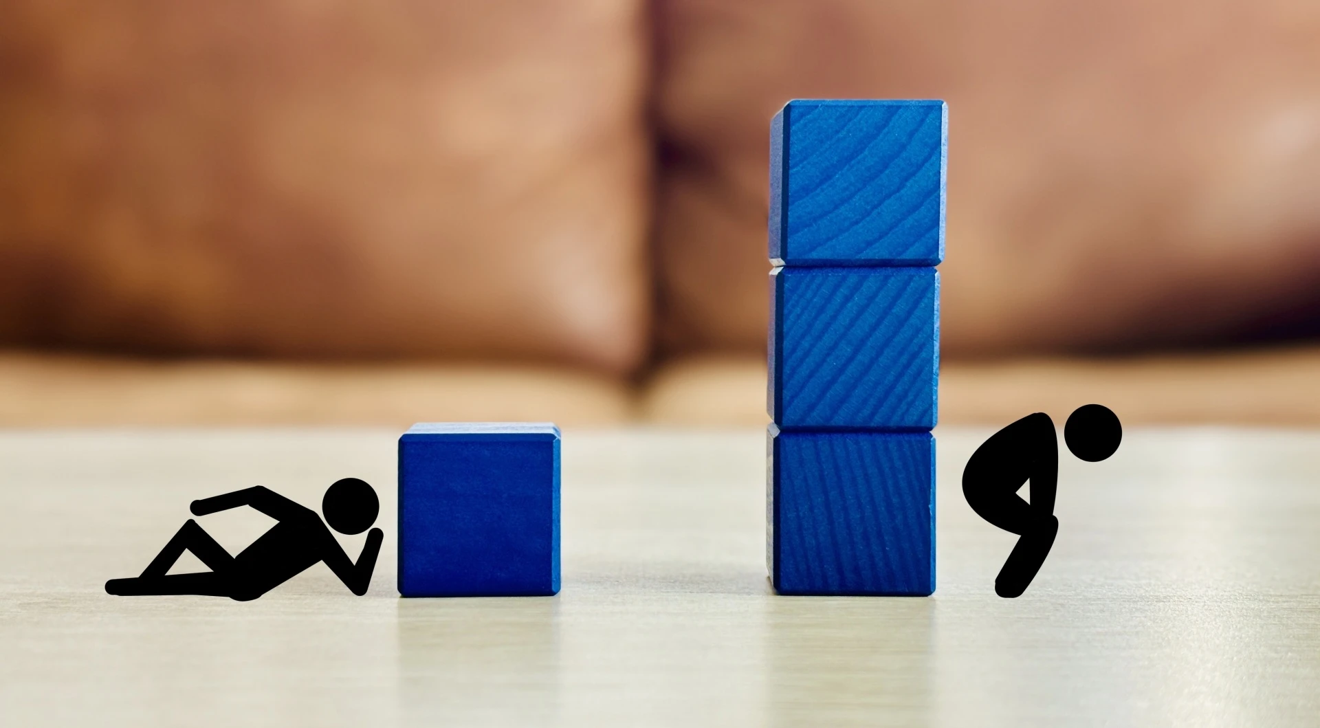 積み木と人間のマーク